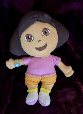 Muñeca de peluche Fisher Price Dora la Exploradora de colección  Foto 1 de 3