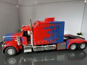 Peterbilt American Truck 1:24 Scale Diecast Model Collectors - Picture 1 of 5
