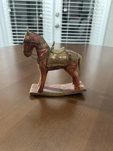 Mini cavallo a dondolo indiano vintage ottone e rame intarsiato statuina artigianale 6,5" - Foto 1 di 21