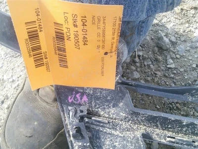 Grille Upper Fits 06-10 PT CRUISER 325846 - Image 1 of 3