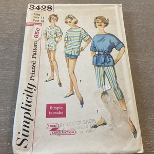 Simplicity 3428 Pattern Rare Vintage Top Shorts 12 32" bust Beach Pool Retro - Picture 1 of 5