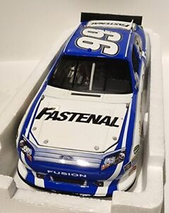 Lionel NASCAR 1:24 Scale Stock Car 2012 Fusion Galaxy #99 Fastenal Carl Edwards