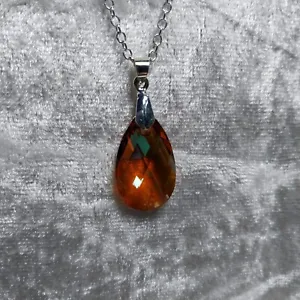 Christmas gift idea of beautiful swarovski pear shape cystal necklace - Picture 1 of 4