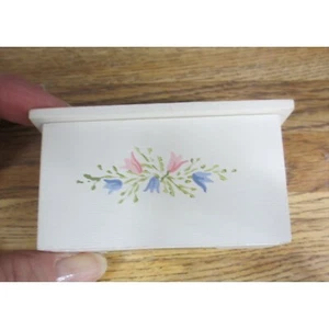 MINIATURE WOODEN TOYBOX OR CHEST WHITE WITH FLOWERS FOR MINIATURE DOLL HOUSE - Picture 1 of 4