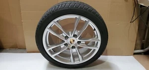 Porsche Boxster/Cayman vordere Felge mit ContiWinterContact TS 830 P 235/40 R19 - Bild 1 von 12