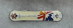 2002 SALT LAKE WINTER OLYMPICS EVOLUTION SKI COMPANY STAFF SNOWBOARD PIN (Cream) - Picture 1 of 2