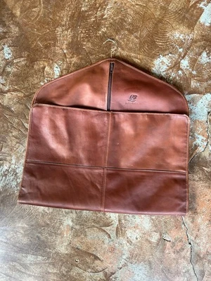 Bolso de Ropa de Cuero Genuino Mayacama/Traje de Viaje/Hecho en Colombia Marrón Foto 1 de 4