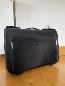 Genuine Victorinox Wheeled Garment Sleeve - Picture 1 of 20
