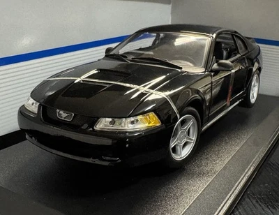 1999 Ford Mustang GT Ebony Black Hard Top Coupe 1:18 Maisto HTF ! - Image 1 of 4