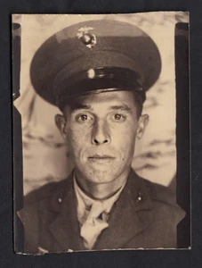 STOIC MARINE UNIFORM MAN SEXY AMERICAN HERO ~ 1940s PHOTOBOOTH PHOTO gay - Picture 1 of 1