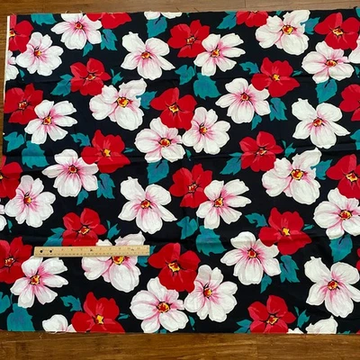 Tela Floral Vintage 1 Yarda Rojo Negro Algodón Estampado Cranston Funciona Foto 1 de 4