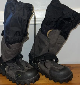 NEOS medium snow overshoes vibram soles Traction  - Picture 1 of 14
