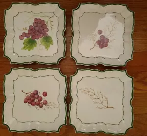 Set Of Four Decorative Plates - Picture 1 of 8