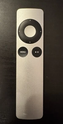 Apple Remote  - Image 1 of 3
