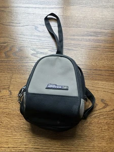 Nintendo GameBoy Advance SP Mochila de Transporte Bolso de Hombro Gris y Negro Estuche - Imagen 1 de 7