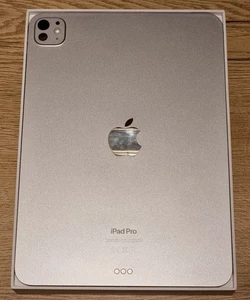 Apple iPad Pro 11 Zoll M4 256GB WiFi Silber Neuwertig und unbenutzt - Bild 1 von 5