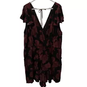 Torrid Black Red Floral Gauze Shorts Romper Size 3X witchy whimsigoth vamp goth - Picture 1 of 12