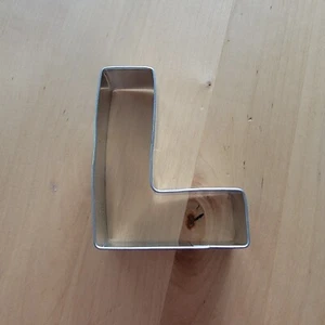 Alphabet Letter L 3'' Cookie Cutter Metal Kids Name Sandwich Birthday Party - Picture 1 of 2