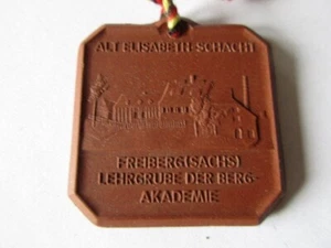 RDA medalla Academia de Minería Freiberg cabañas día masculino 8-11 junio 1960 - Imagen 1 de 2