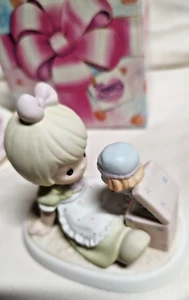 1999 Precious Moments Life's Filled With Little Surprises Gift 524034 w/ Box - Picture 1 of 4