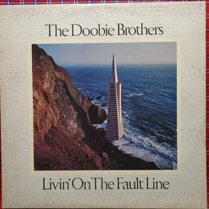 The Doobie Brothers – Livin' On The Fault Line - RARE 1977 Aus release - EX/VG+ - Picture 1 of 5