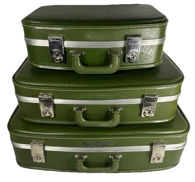 MCM 3 复古鳄梨绿色隔夜行李箱硬壳旅行带钥匙 *阅读* — 第 1/4 张图片