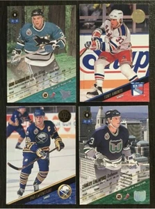 (U SELECT CARDS ) 1993-94 Leaf Hockey Singles*221-440**🔽 - Picture 1 of 3