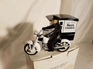 No Matchbox 1990's Diecast metal SEE'S CANDIES motorcycle with original box 1:18 - Foto 1 di 2