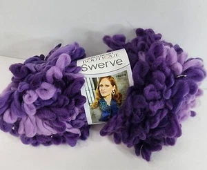 Red Heart Boutique Swerve Purply/Violet Strick- & Häkelgarn Super Sperrig Neu - Bild 1 von 7