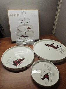 Godinger Gatherings karierte Nikolausmütze, Weihnachtsbaum & Elch, Serviertablett mit 3 Ebenen - Bild 1 von 13