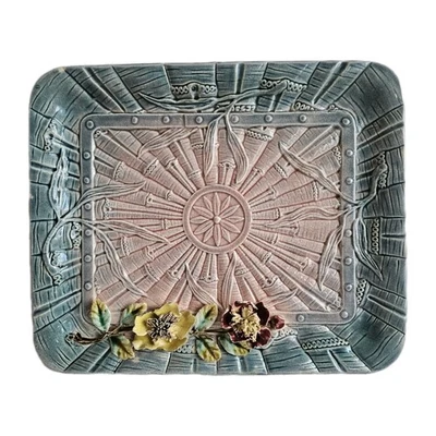 Plat décoratif ancien barbotine, bambou fleurs, céramique faïence époque XIXème - Photo 1/4