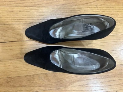 Zapatos de salón Joan And David de gamuza vintage punta redonda talla 8,5 Foto 1 de 3