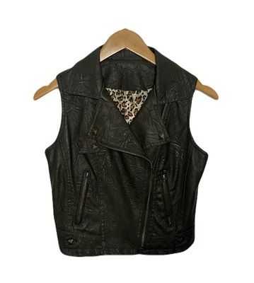 铆钉真皮短摩托车背心女式 S 码 — 第 1/3 张图片