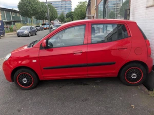 Automobile - Bild 1 von 6