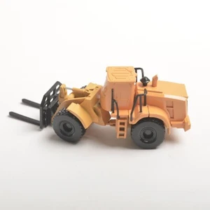 LaoYao 1/87 HO Scene Model Engineering Vehicle Forklift Pre Coloring - Picture 1 of 7