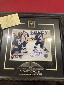 SIDNEY CROSBY/PGH PENGUINS 2005/8x10 FRAMED PHOTO FIRST NHL GOAL/NIB - Picture 1 of 6