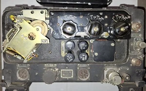 🤩 MiG 17 Funkgerät R-800 - Bild 1 von 10
