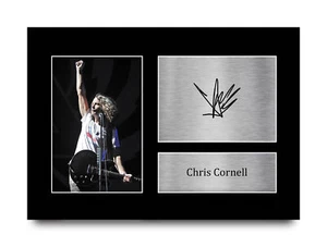 Chris Cornell signiertes vorgedrucktes Autogramm A4 Fotogeschenk für einen Soundgarden Fan - Bild 1 von 24