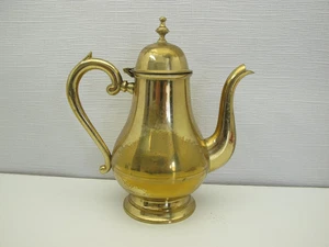 Vintage brass coffee or tea pot tinned on the inside 8.5 inches tall - Picture 1 of 9