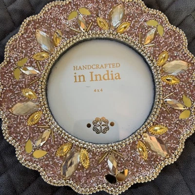 手工制作印度粉红色串珠亮片水晶装饰 4x4 相框花卉 — 第 1/4 张图片