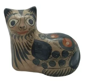 Hand Painted Folk Art Pottery Resting Cat Signed Mexico Flower and Leaves Mini - Picture 1 of 9
