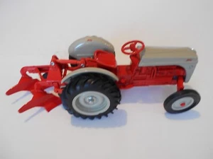 Vintage 1987 Ertl 1:16th Scale Ford 8N Farm Tractor & Dearborn Plow, #841, Used - Picture 1 of 14