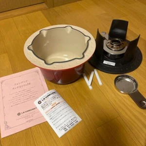 Le Creuset Cheese Fondue Set Red Enamel Cast Iron Compact Tabletop - Picture 1 of 8
