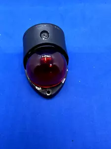 AN3042-1 / W1284RNav Light lens (Red) with retainer. - Picture 1 of 5