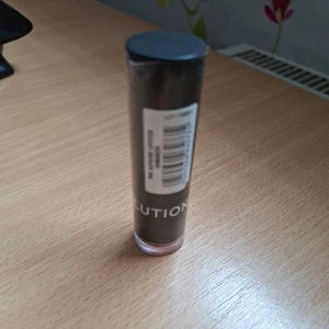 Makeup Revolution Pro - Pro Supreme Lippenstift - Domineer. - Bild 1 von 2