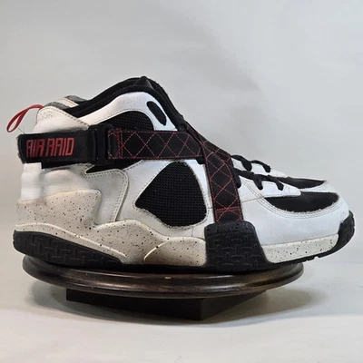 Nike Air Raid Zapatos Para Hombres Talla 10.5 Negro Blanco Rojo Baloncesto Exterior 642330-100 Foto 1 de 4