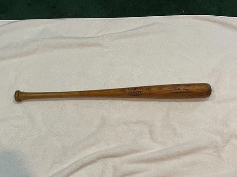 VINTAGE 1980's Pete Rose Louisville Slugger Model S2 Bat, Cincinnati Reds, NICE! Cover