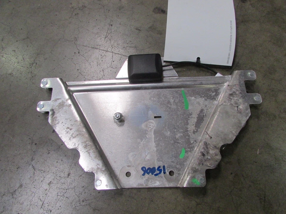 Ferrari 458 Italia, Speciale, Spider, Califórnia, Antena GPS, Usado, P/N 242694 - Imagem 1 de 4