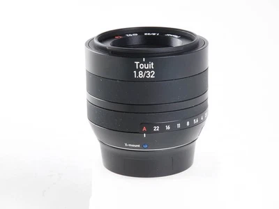ZEISS 32mm f/1.8 FOR FUJI X-MOUNT - Image 1 of 4