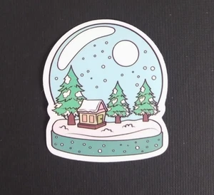 Adesivo mappamondo di neve alberi animati e capanne 2,25" x 1,78" (U) - Foto 1 di 2